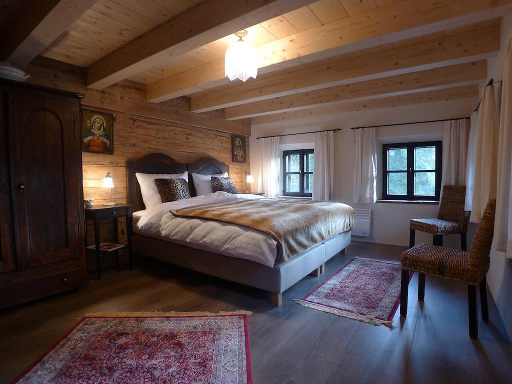 Heuholzmühle Privatzimmer Elixhausen Habitación foto