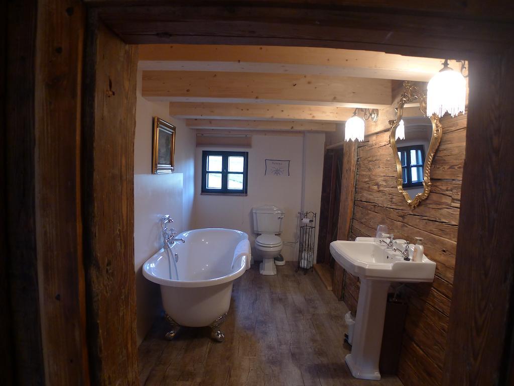 Heuholzmühle Privatzimmer Elixhausen Habitación foto